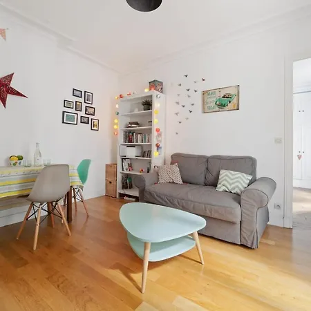 Bright Flat For 2 In Vinennes By Guestready *