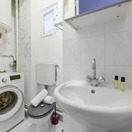 Apartment Bright Flat For 2 In Vinennes By Guestready